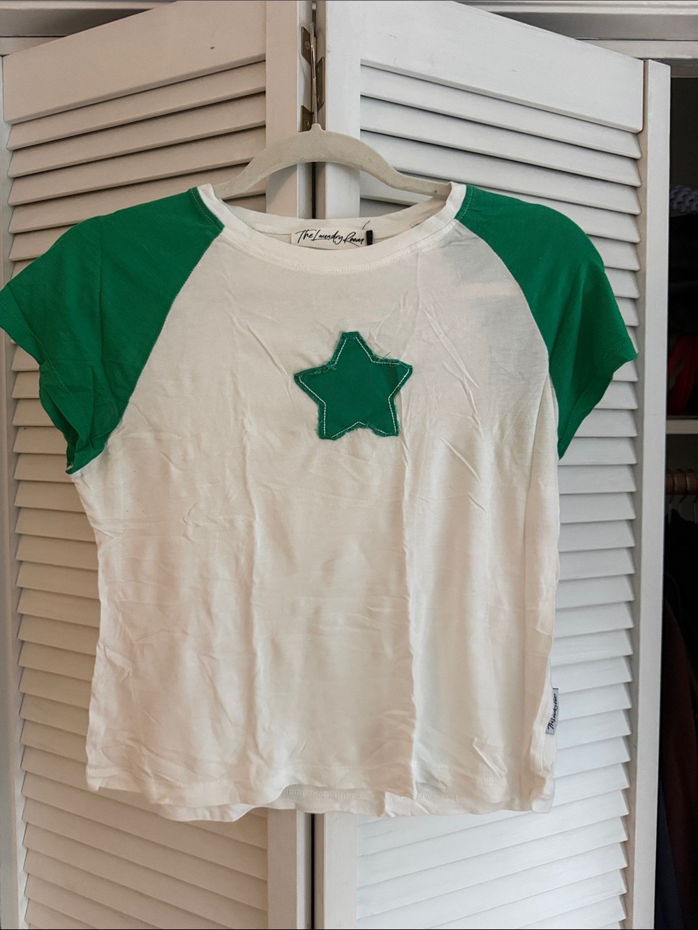 Green & White Star Raglan Tee
